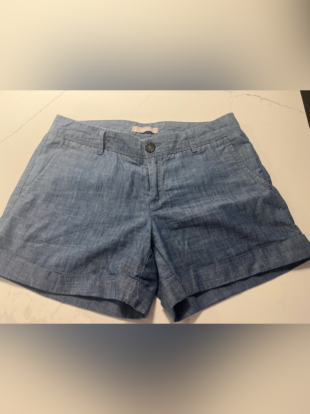 Banana Republic Chambray Shorts. Size 4